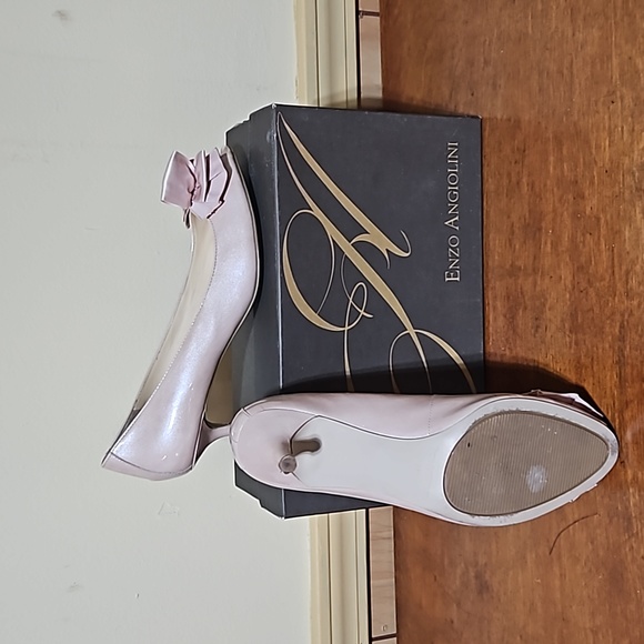 Women heels - Picture 3 of 3